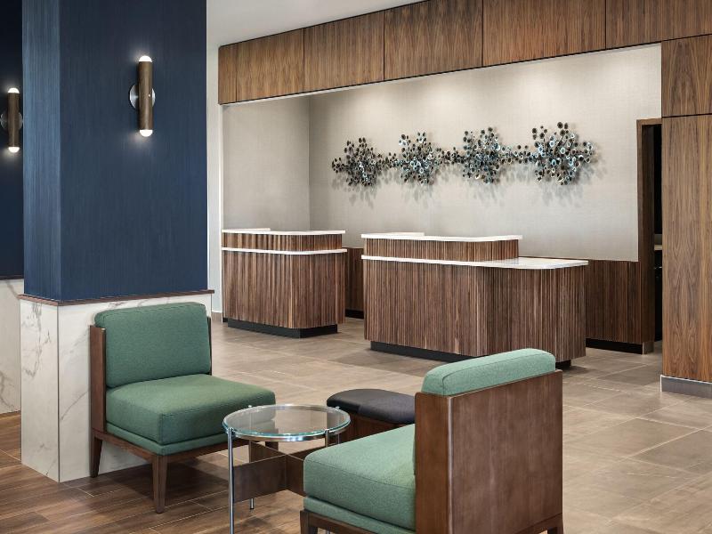 Courtyard By Marriott Bettendorf image