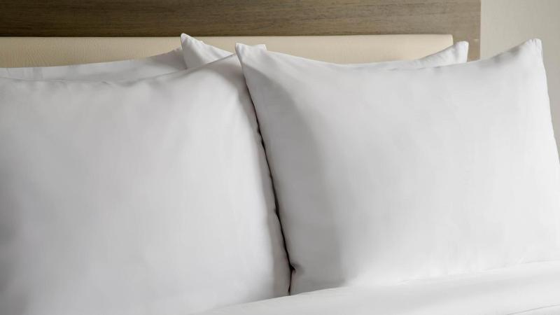 Courtyard By Marriott Bettendorf image
