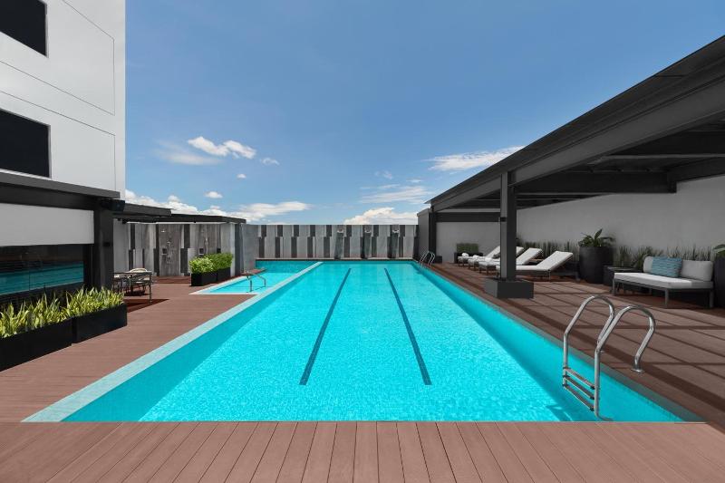 Fairfield By Marriott Cebu Mandaue City image