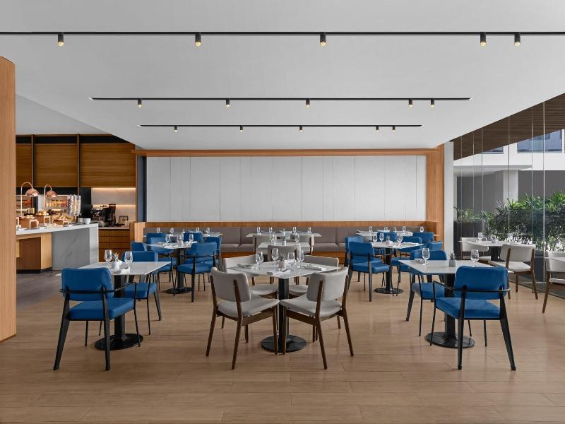Fairfield By Marriott Cebu Mandaue City image