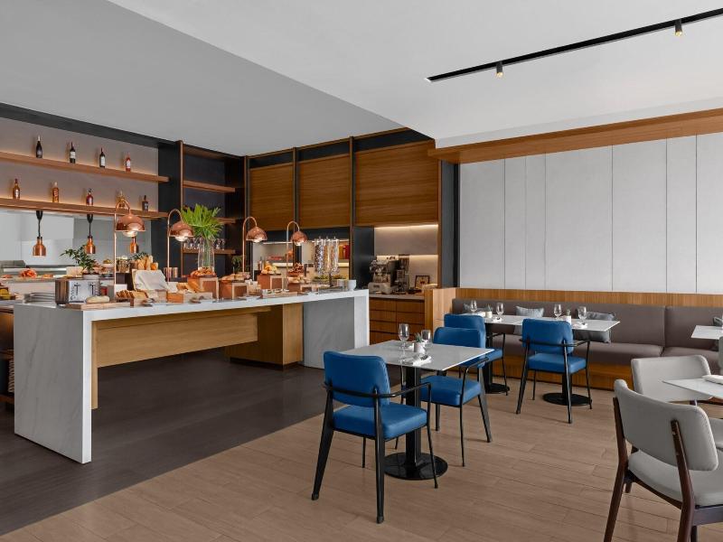 Fairfield By Marriott Cebu Mandaue City image