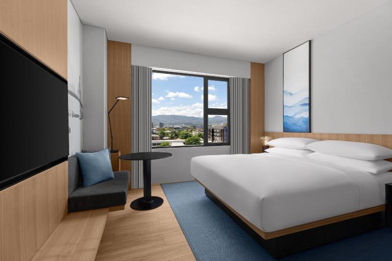 Fairfield By Marriott Cebu Mandaue City image