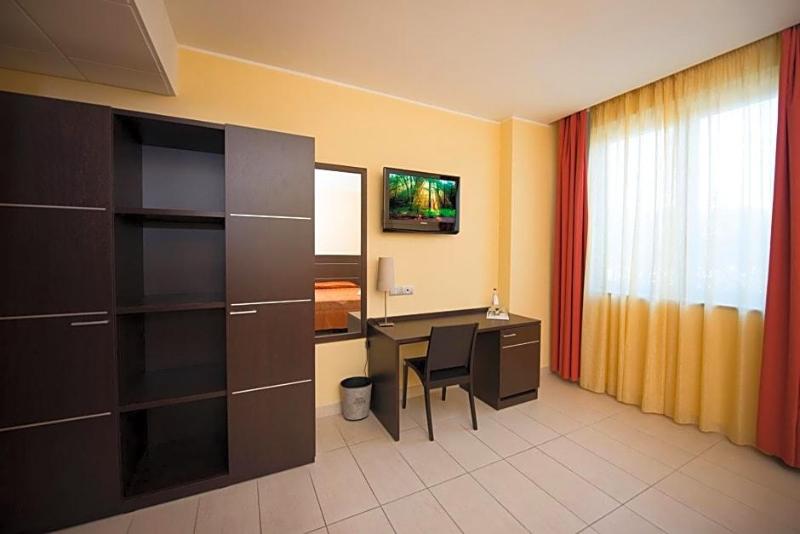 Hotel Letiziv image