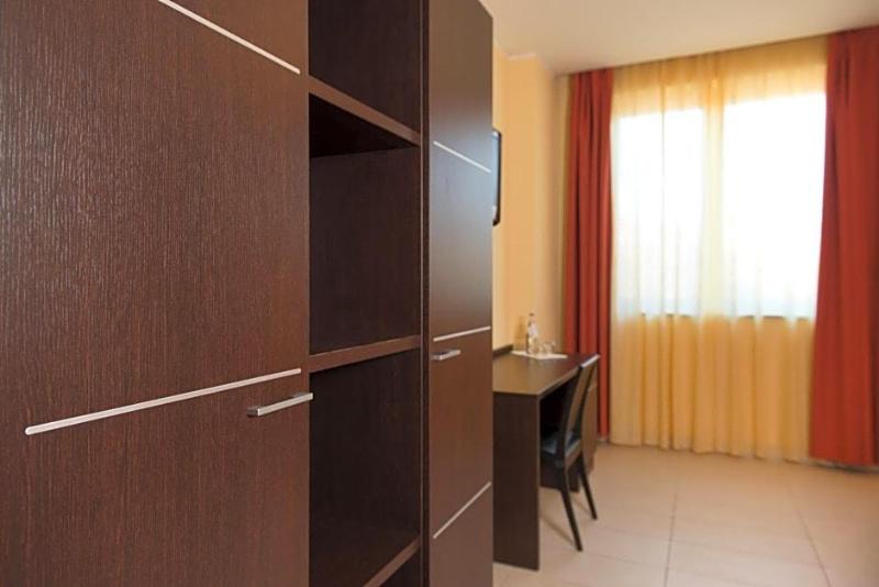 Hotel Letiziv image