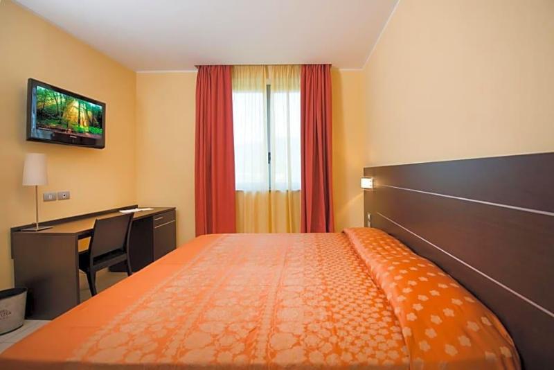 Hotel Letiziv image