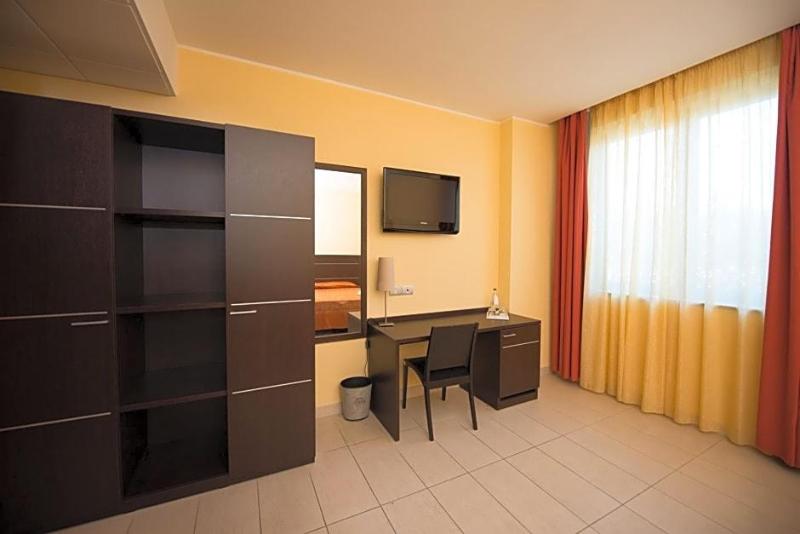 Hotel Letiziv image