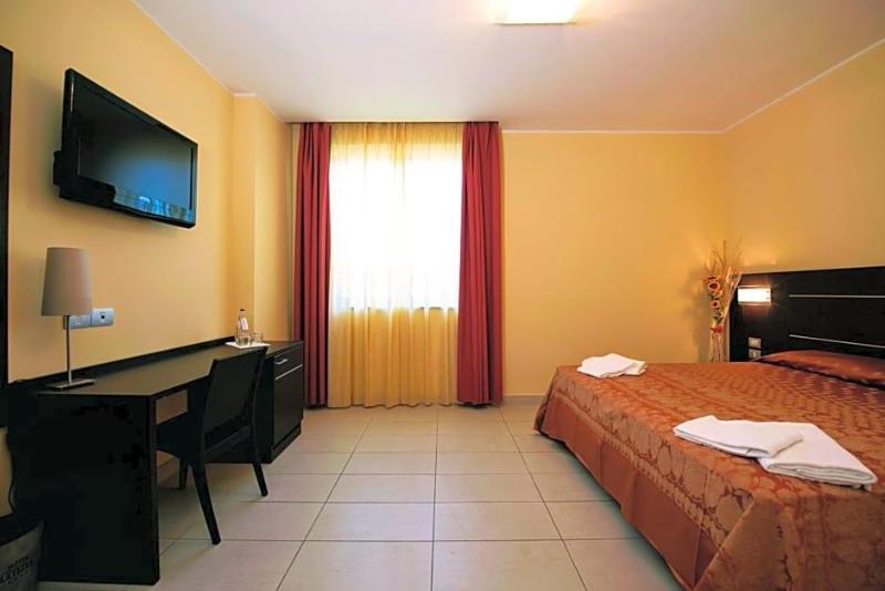 Hotel Letiziv image