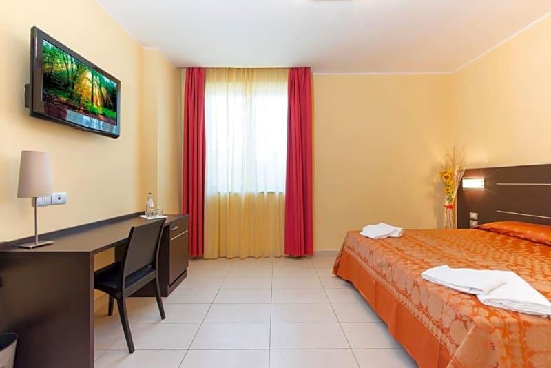 Hotel Letiziv image