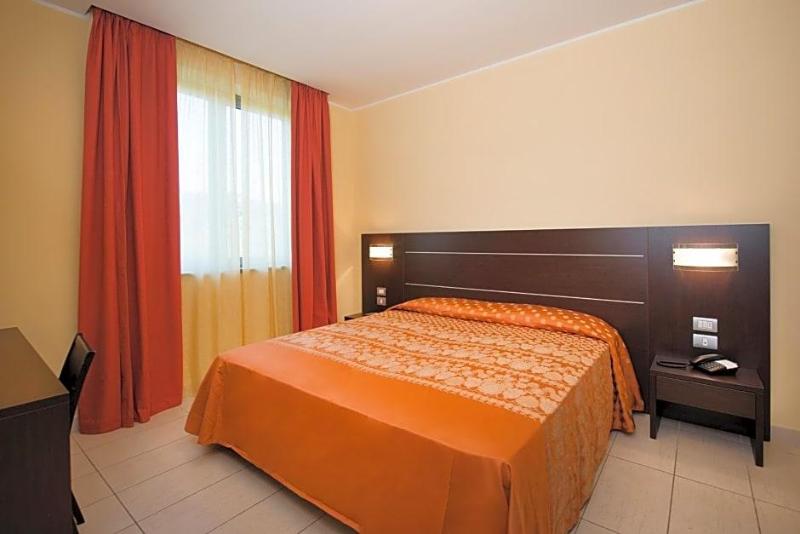 Hotel Letiziv image