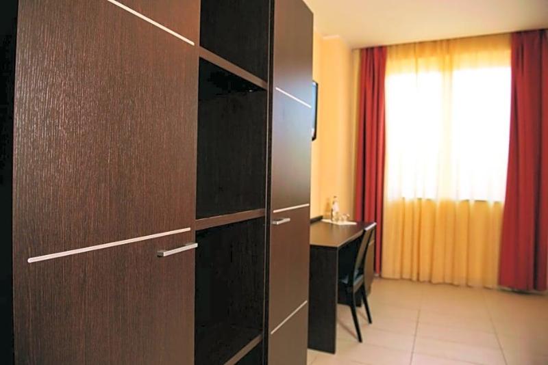 Hotel Letiziv image