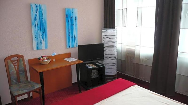 Hotel Stadt Hamburg Am Fluss Saarbrv Cken image