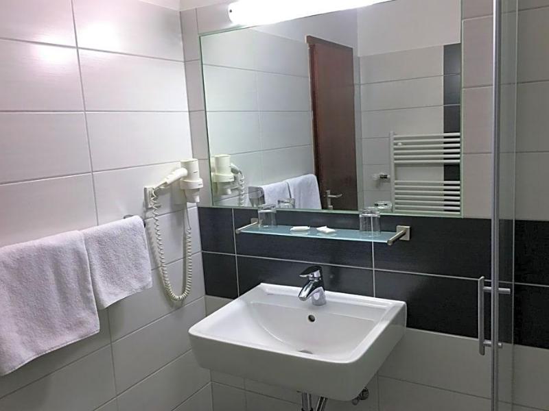 Hotel Stadt Hamburg Am Fluss Saarbrv Cken image