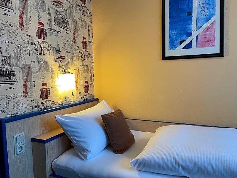 Hotel Stadt Hamburg Am Fluss Saarbrv Cken image