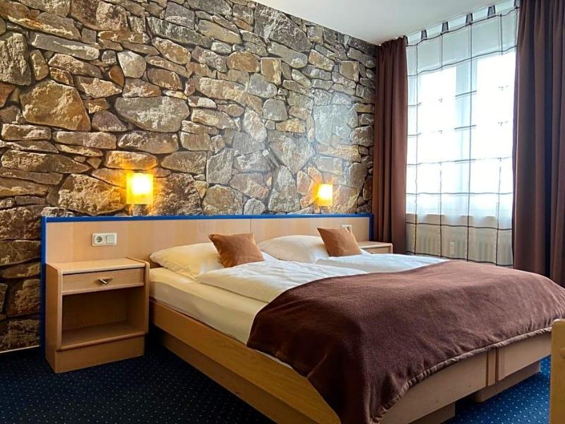 Hotel Stadt Hamburg Am Fluss Saarbrv Cken image