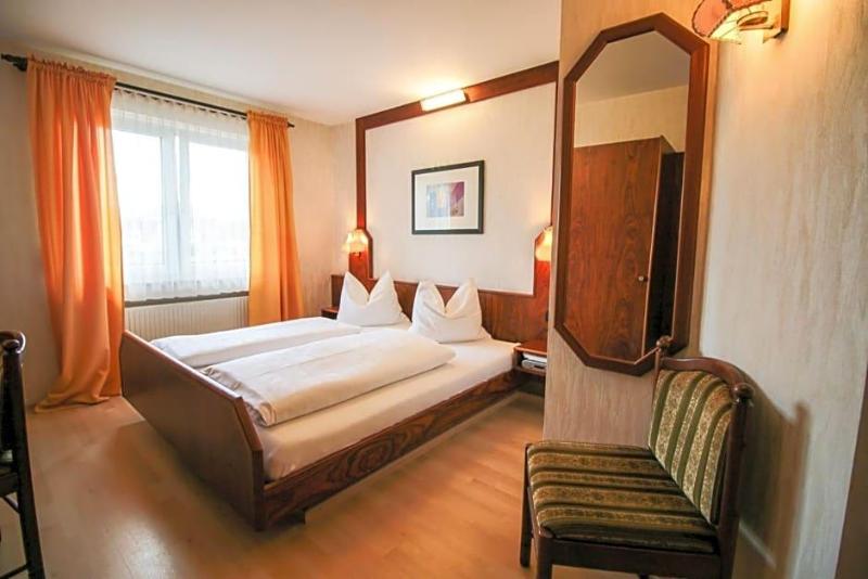 Hotel Restaurant Und Gv Stehaus Lv Wen image