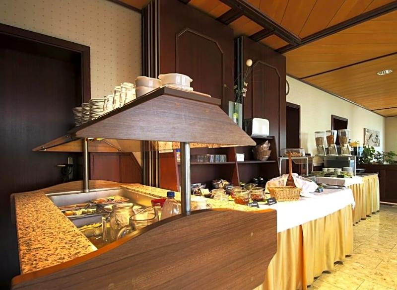 Hotel Restaurant Und Gv Stehaus Lv Wen image