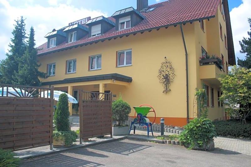 Hotel Restaurant Und Gv Stehaus Lv Wen image