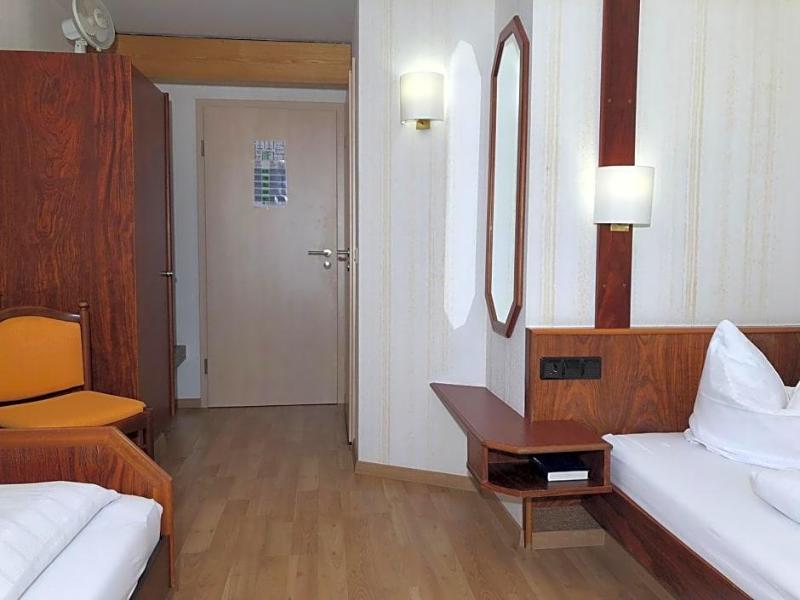 Hotel Restaurant Und Gv Stehaus Lv Wen image