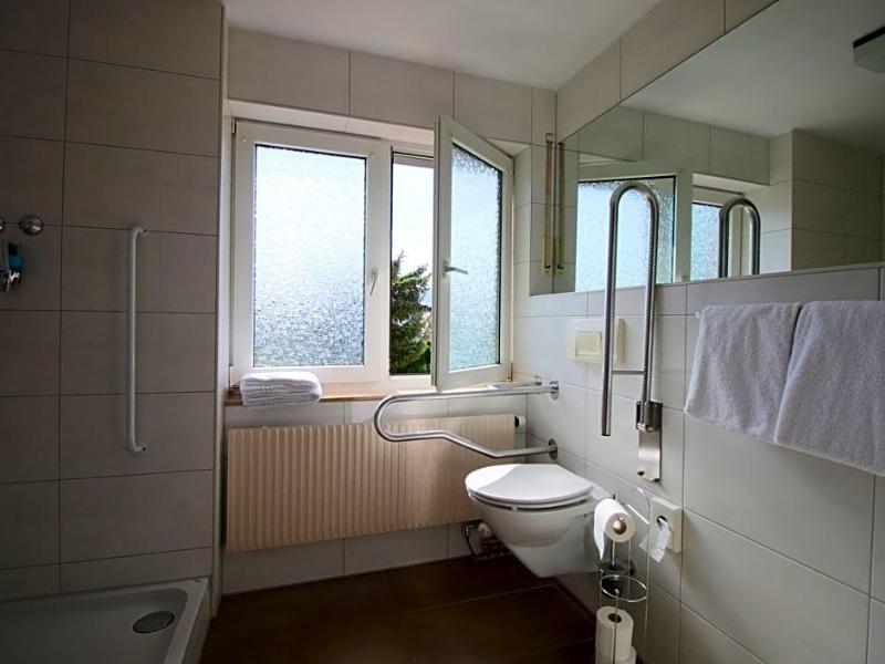 Hotel Restaurant Und Gv Stehaus Lv Wen image