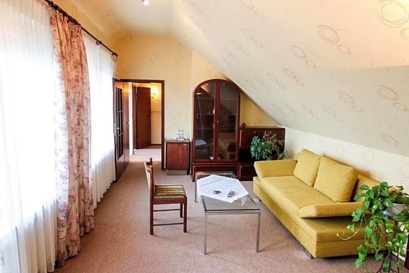 Hotel Restaurant Und Gv Stehaus Lv Wen image