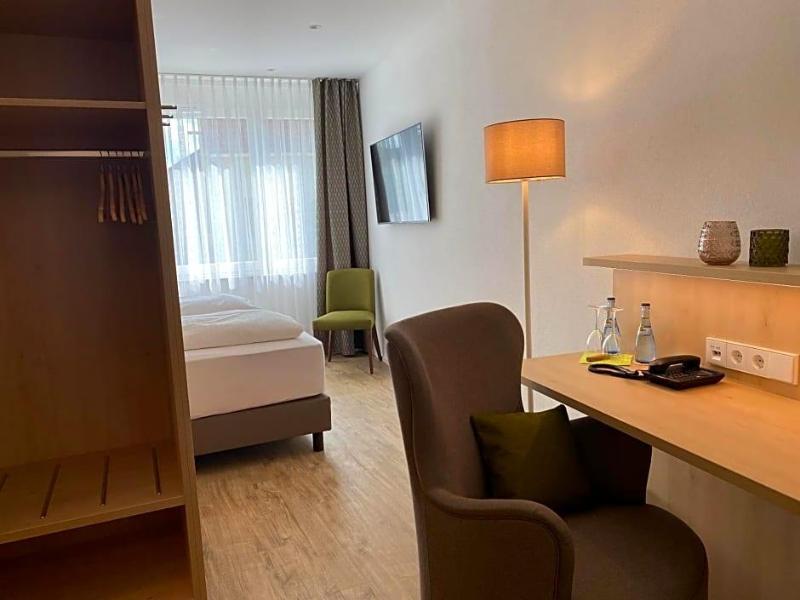 Hotel Restaurant Und Gv Stehaus Lv Wen image