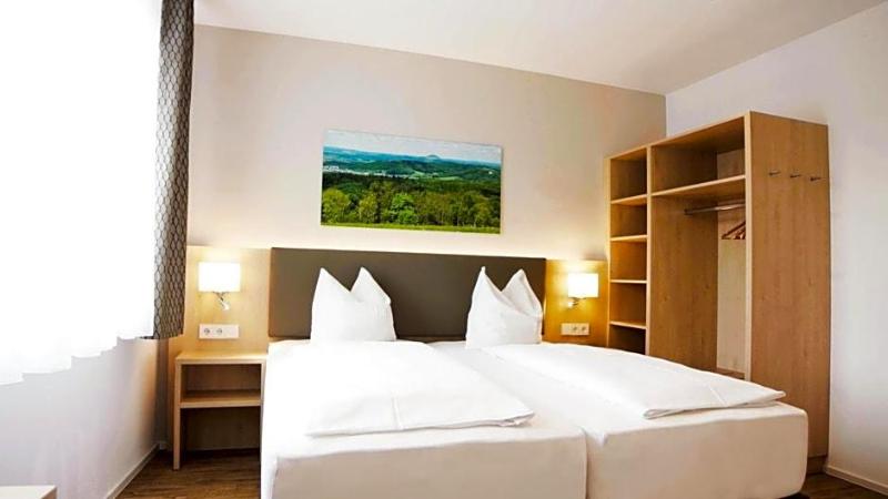 Hotel Restaurant Und Gv Stehaus Lv Wen image
