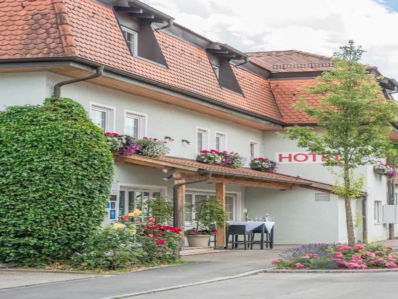 Mayers Waldhorn Zwischen Reutlingen Und Tv Bingen image