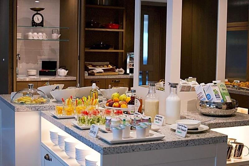 Paradiso Pure Living Vegetarian Vegan Hotel image
