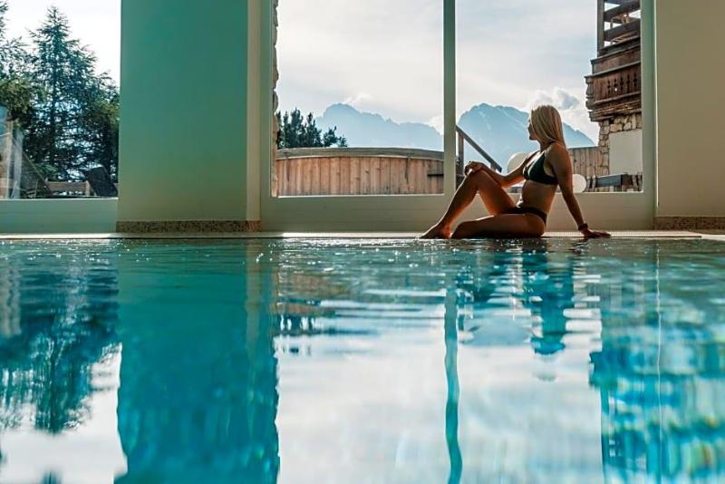 Paradiso Pure Living Vegetarian Vegan Hotel image