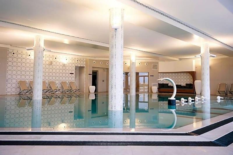 Thalazur Royan Hv Tel Spa image