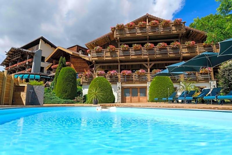 Relais Et Chv Teaux Les Bas Rupts image
