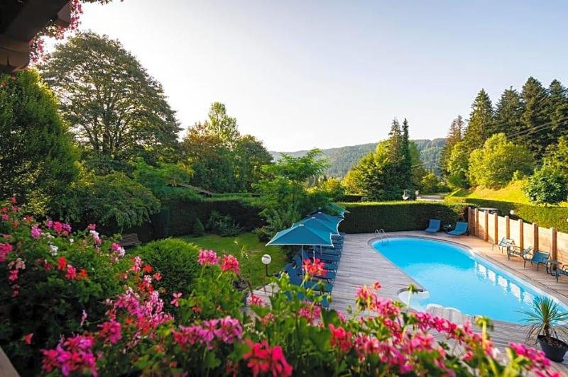 Relais Et Chv Teaux Les Bas Rupts image