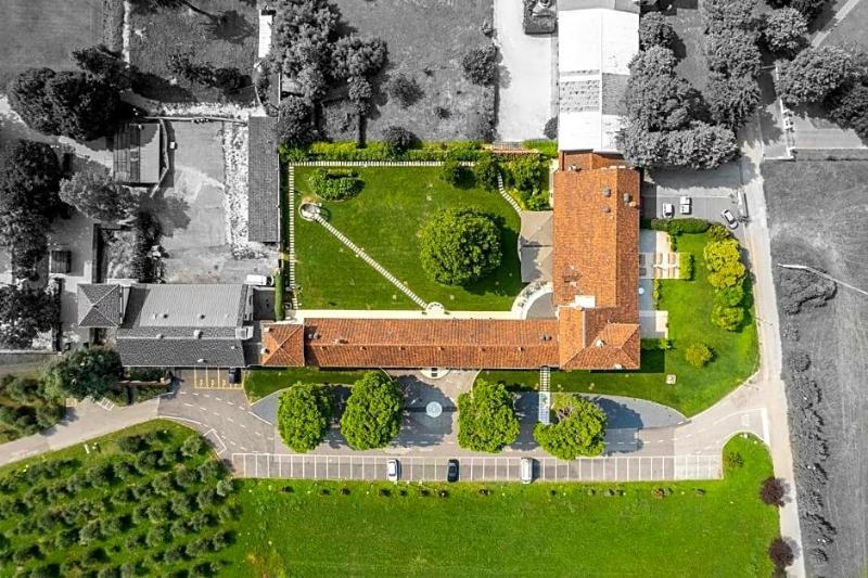 Villa I Pini image