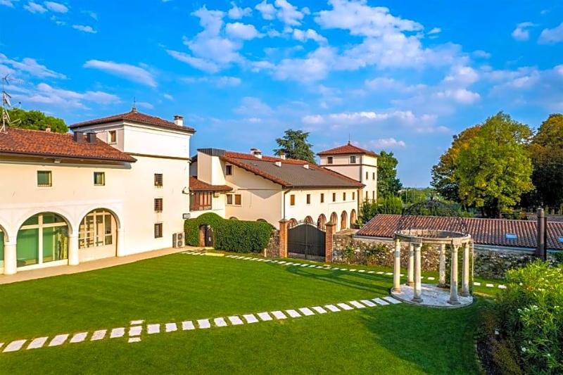 Villa I Pini image