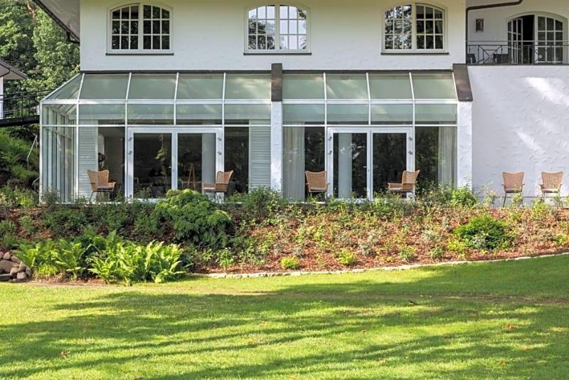 Seehotel Villago image