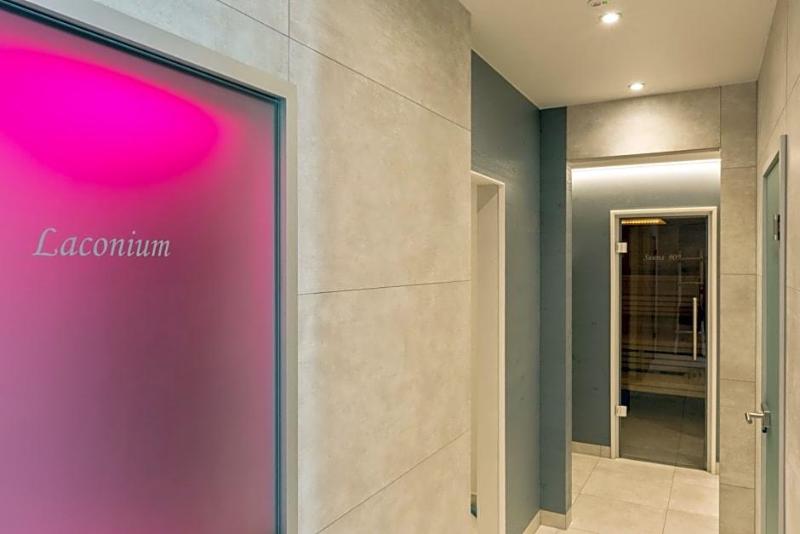 Seehotel Villago image