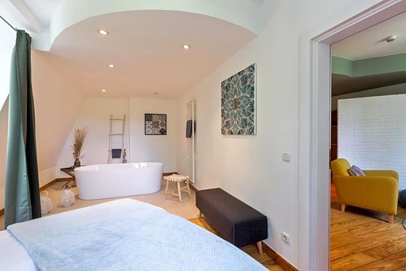 Seehotel Villago image