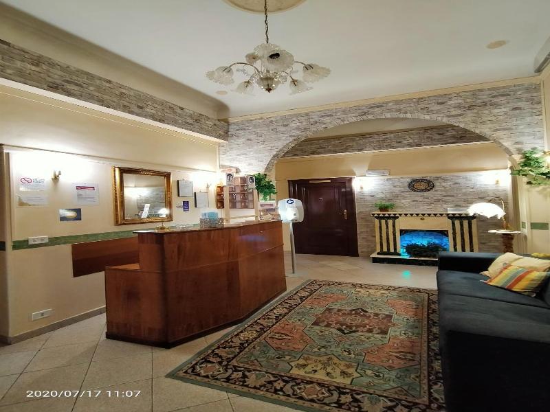 Rossi Hotel image