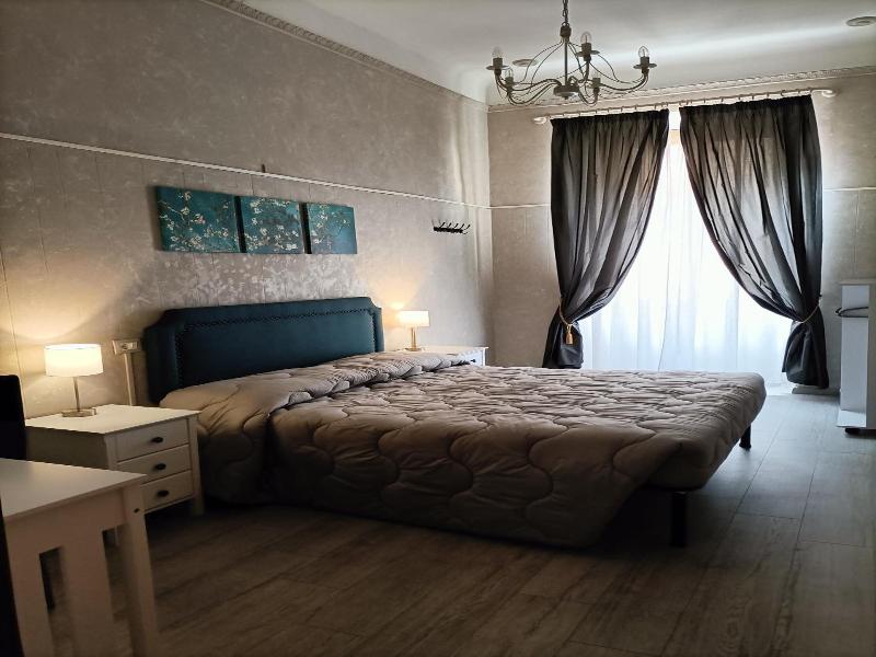 Rossi Hotel image
