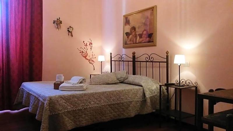 Rossi Hotel image