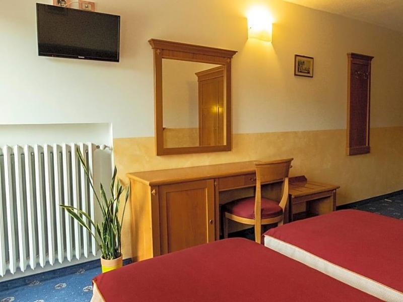 Hotel Ristorante Centrale image