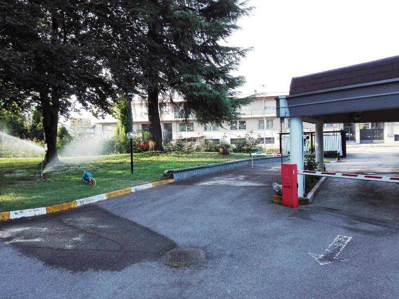 Motel Est image