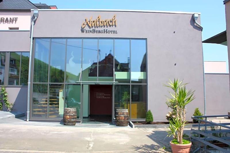Weinberghotel Nalbach image