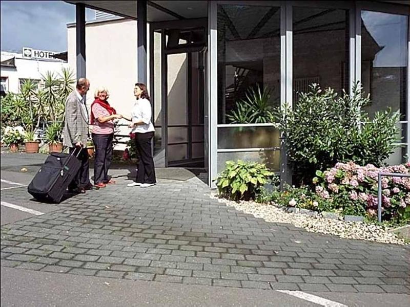 Weinberghotel Nalbach image