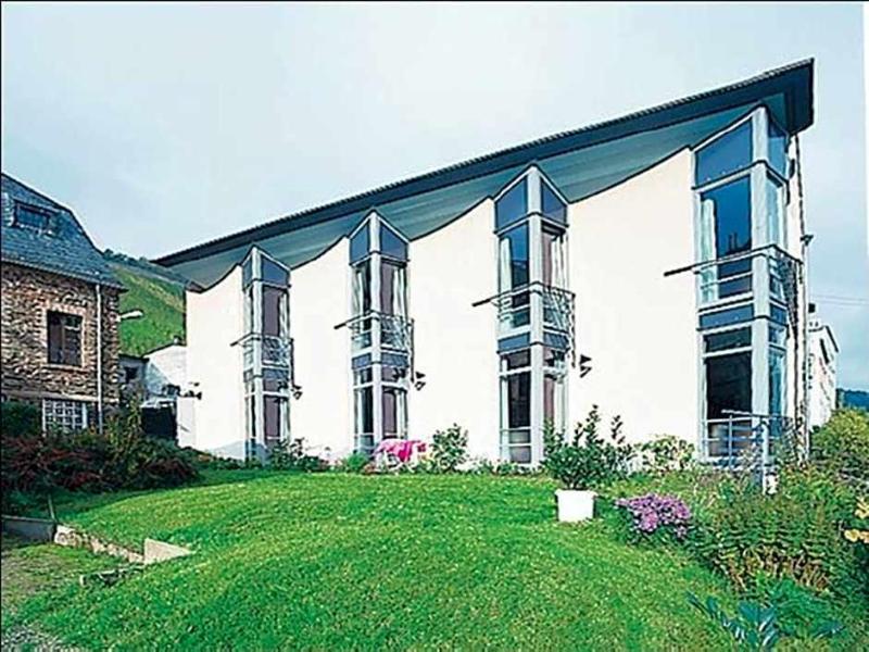 Weinberghotel Nalbach image