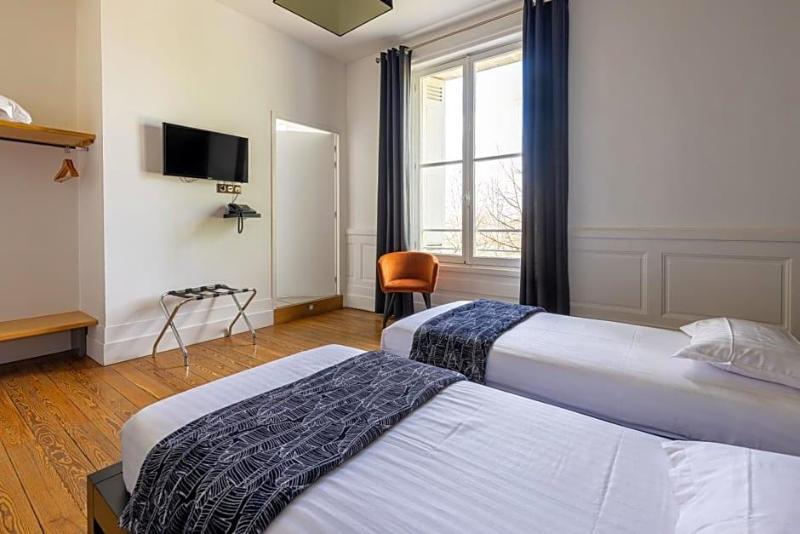 Hv Tel Chv Teau La Chv Ze Bordeaux Floirac image