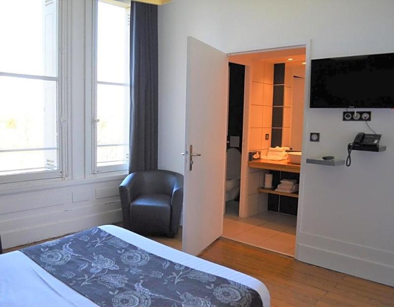 Hv Tel Chv Teau La Chv Ze Bordeaux Floirac image
