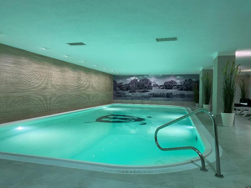 Strandgrv N Golf Spa Resort image