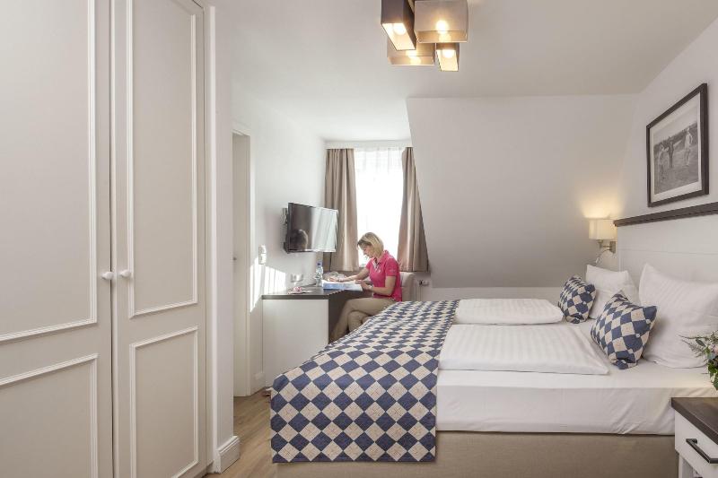 Strandgrv N Golf Spa Resort image