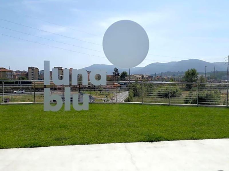Luna Blu image